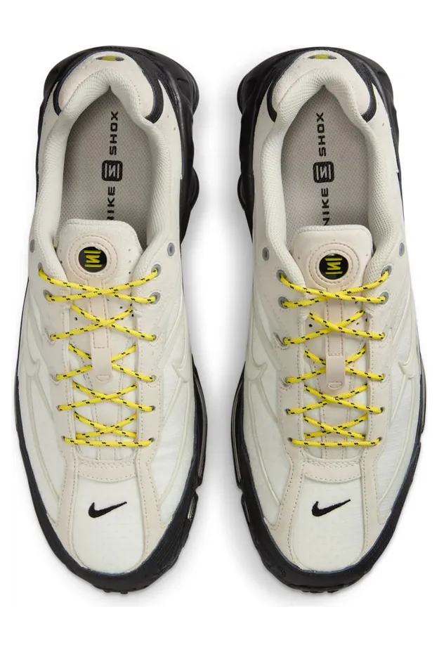 nike-shox IB7684-001