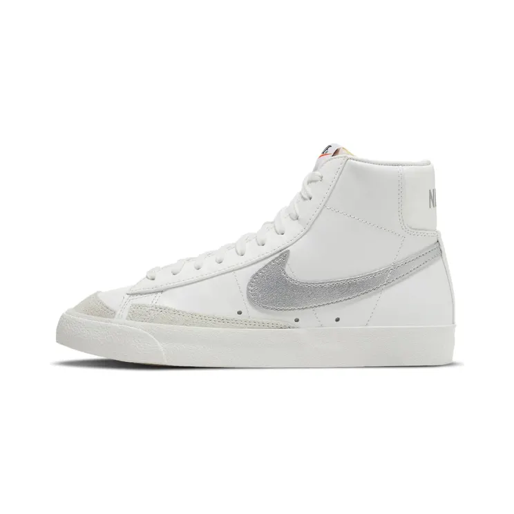 Nike Sportswear Blazer Mid Vintage ’77 “Summit White / Peach / Metallic Silver” (CZ1055-112)