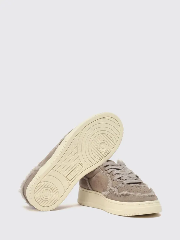 Autry Medalist Low in Two-Tone Suede with a Perforated Toe Dove Grey (AULWGX02)