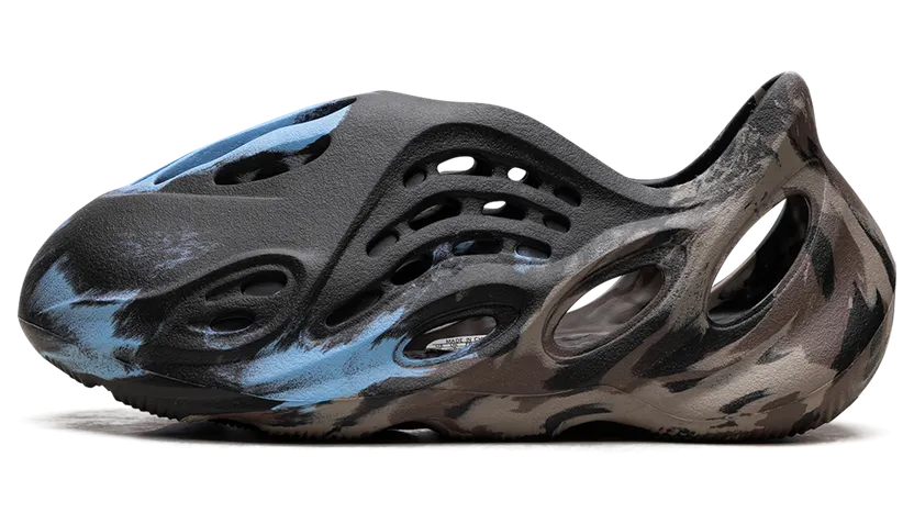 yeezy-sneaker ID4127