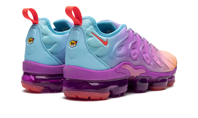 Nike AIR VAPORMAX PLUS “Multigradient” (FD0823-500)
