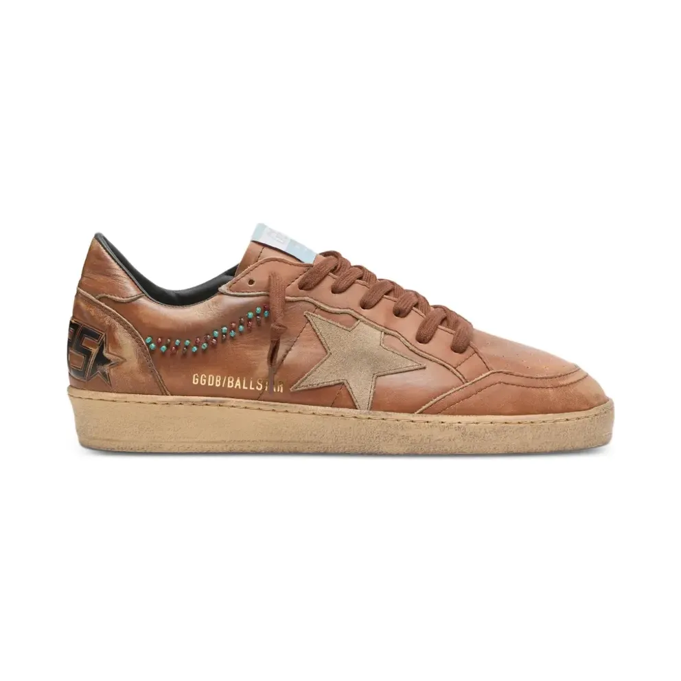 Golden Goose Ball Star aus Leder mit Wildlederstern und Perlen – Brown (GMF00117F008564)