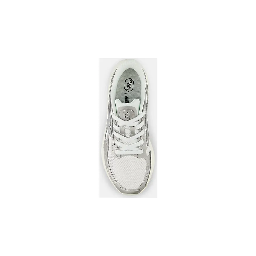 New Balance Fresh Foam Arishi v4 Silver Metallic Reflection White (WARISTS4)
