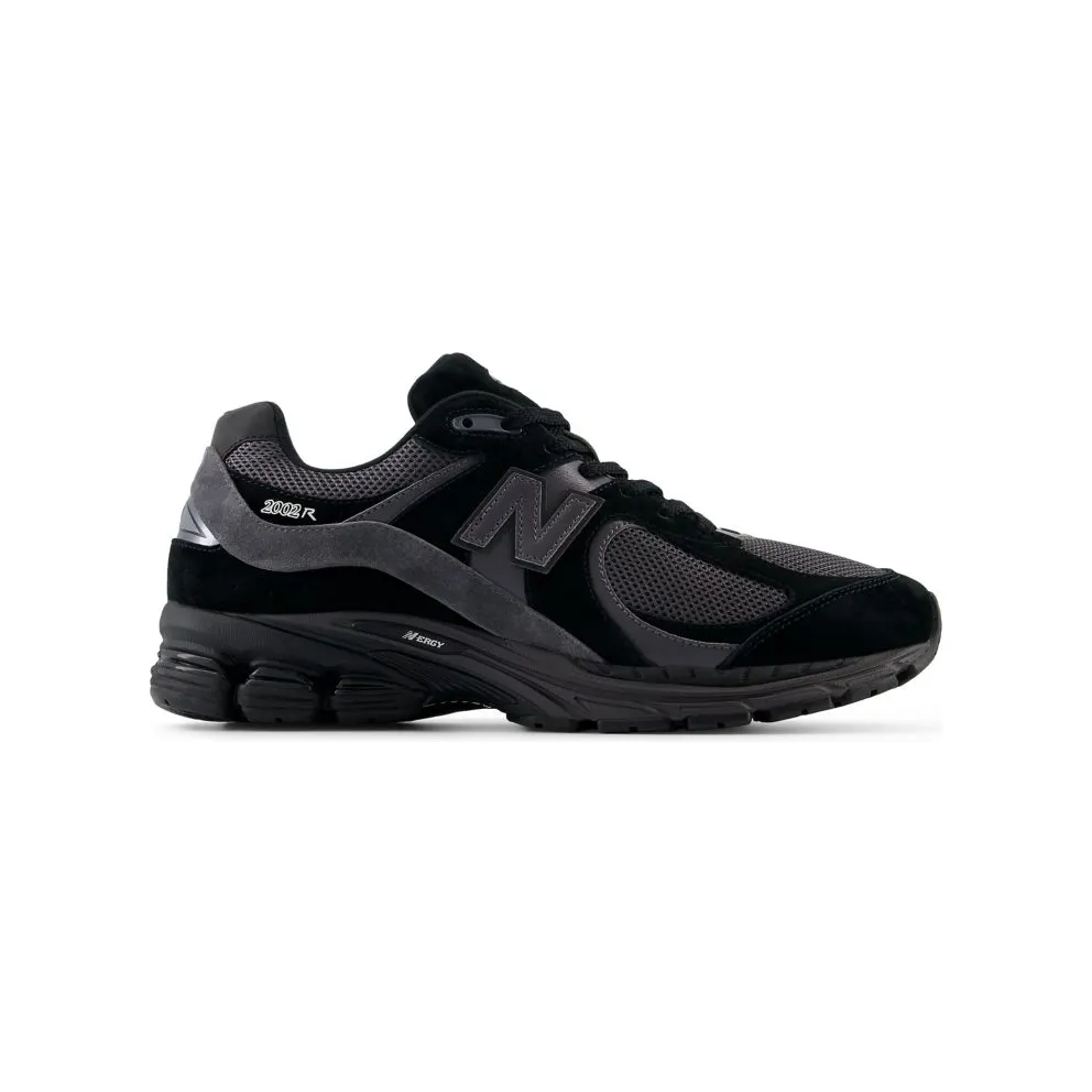 New Balance 2002R “Black Magnet” (M2002RBL)