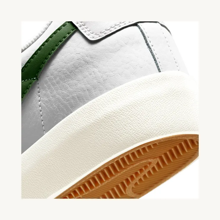 nike-blazer CI6377-108