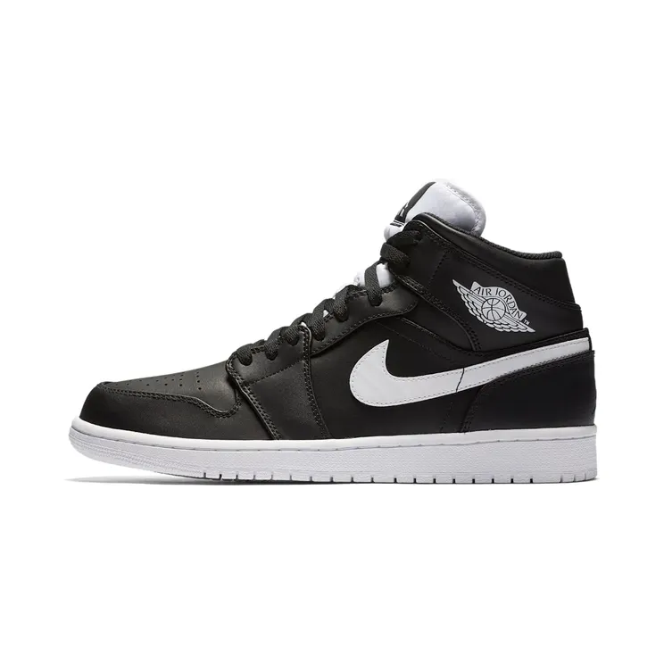 Air Jordan 1 Mid “Black / White” (554724-038)