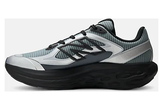 new-balance-sneaker UTRNCA