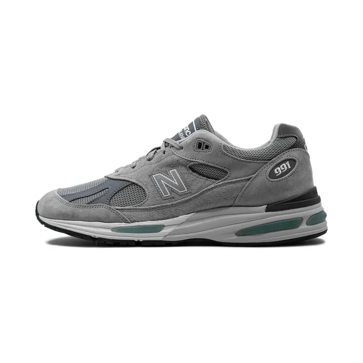 New Balance 991 in grijs: waarom Made in England anders koopt