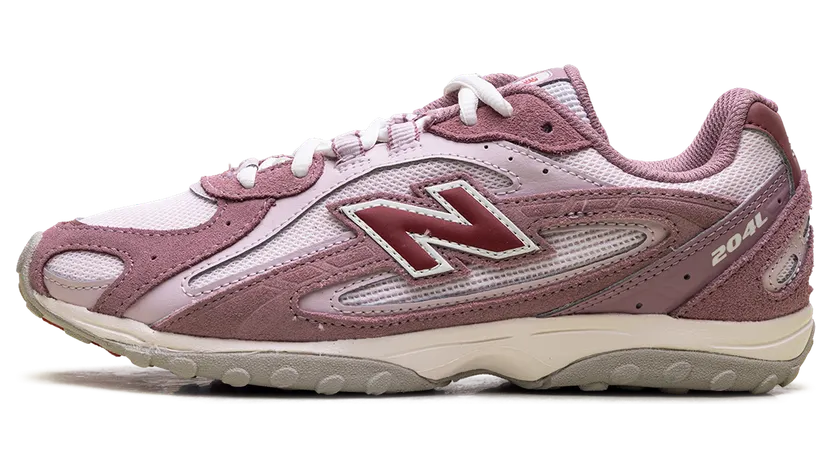 New Balance 204L “Valentine’s Day”: rood randje, nul poespas