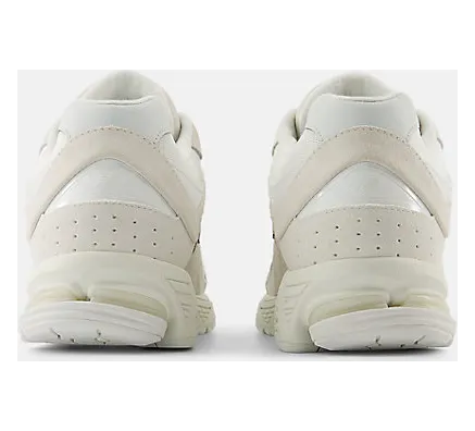 new-balance-2002r U2002RWH