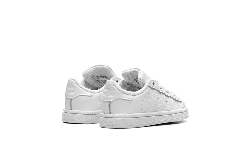 Adidas SuperStar “Triple White” (B23663)