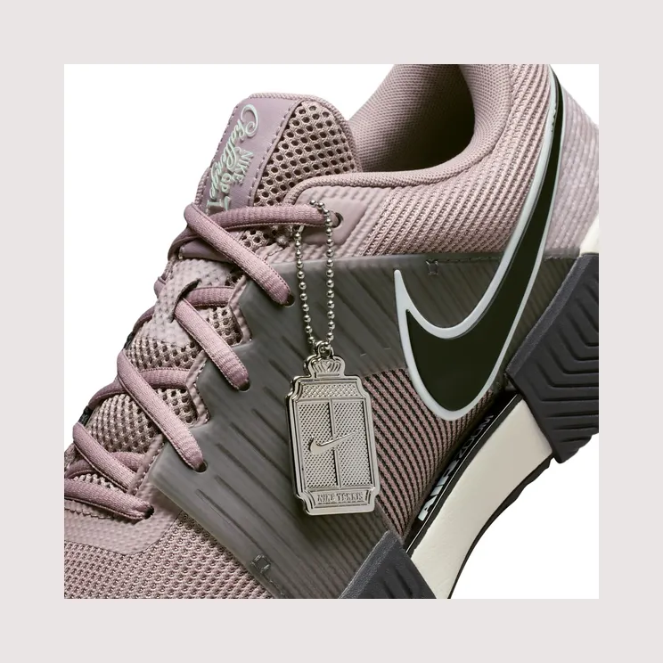 nike-zoom IQ6059-200