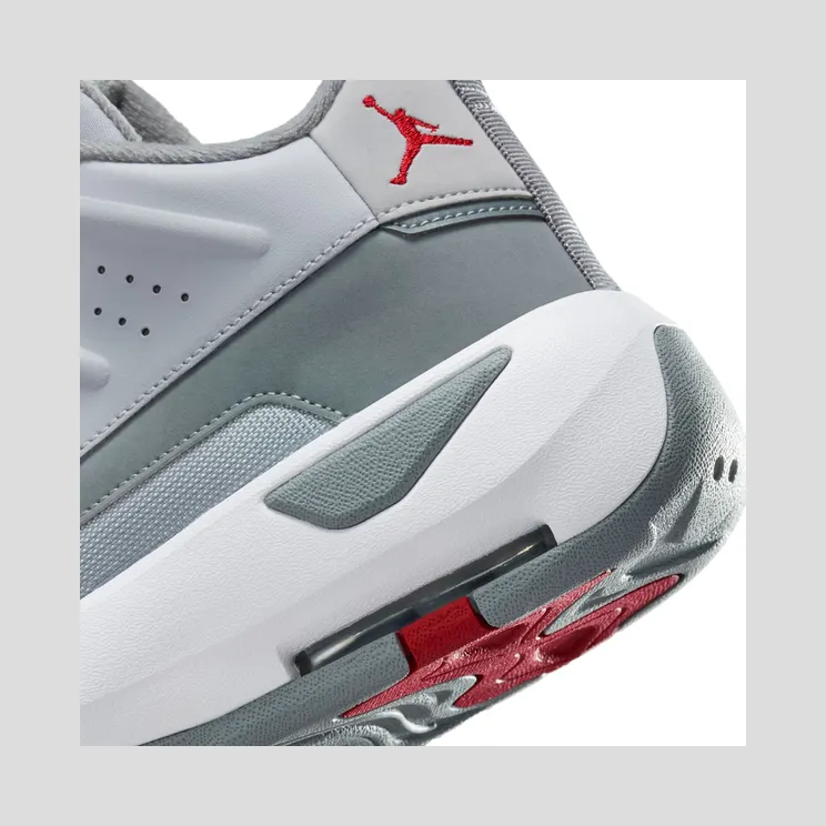 air-jordan-max-aura HQ2091-002