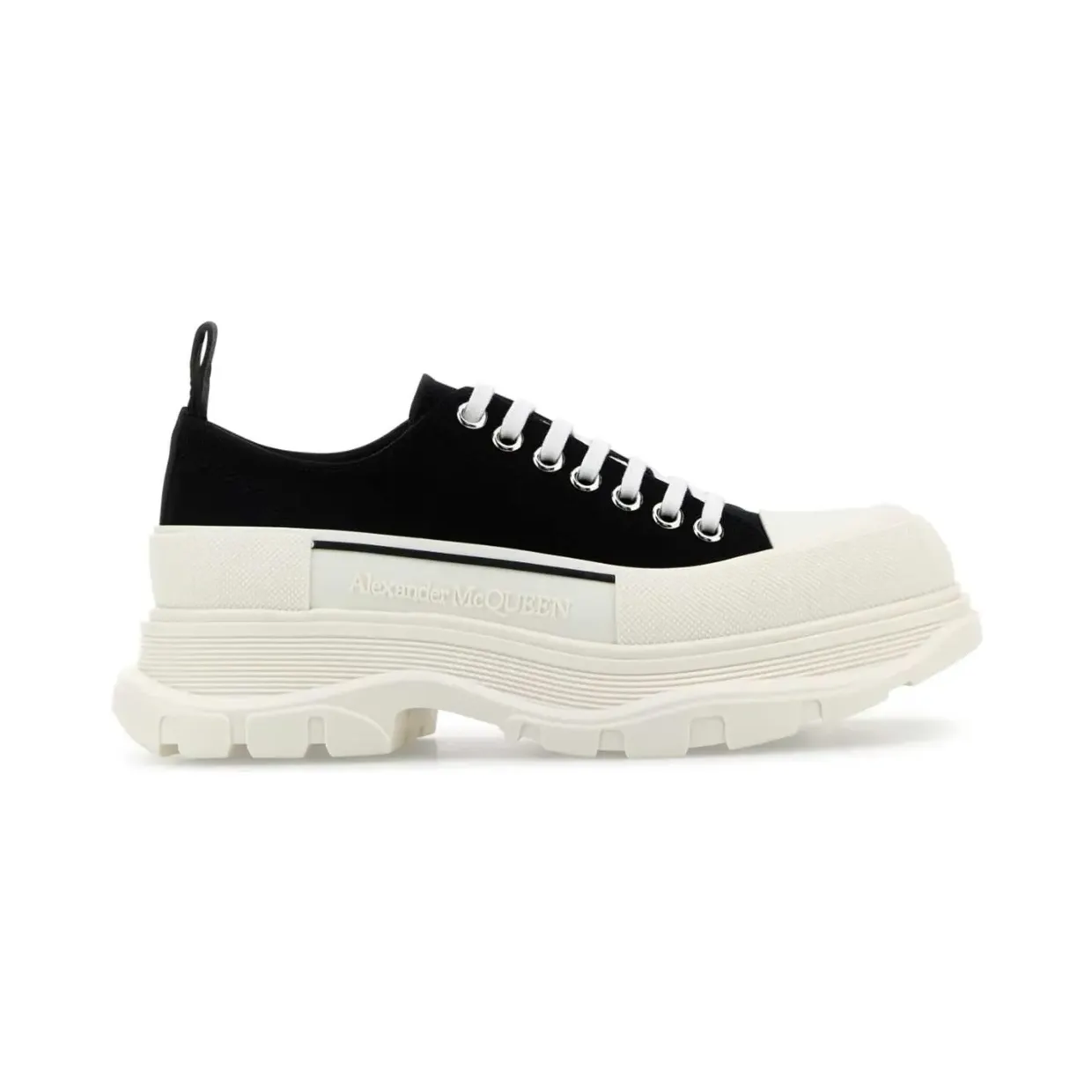 Alexander McQueen Tread Slick “Black” (697072W4AAQ)