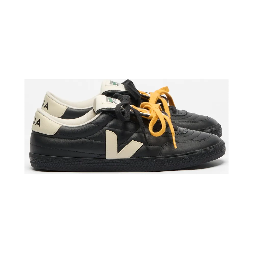 Veja Panenka Leather Magliano Black (MG0221674B)