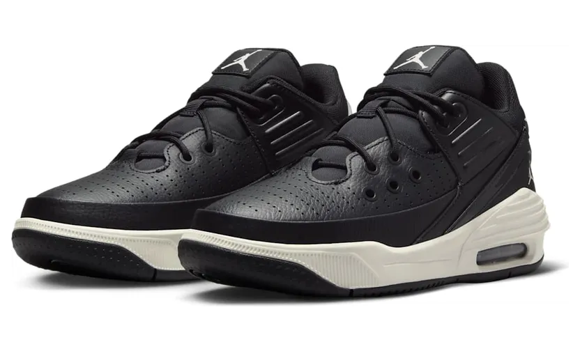 air-jordan-max-aura DZ4352-010