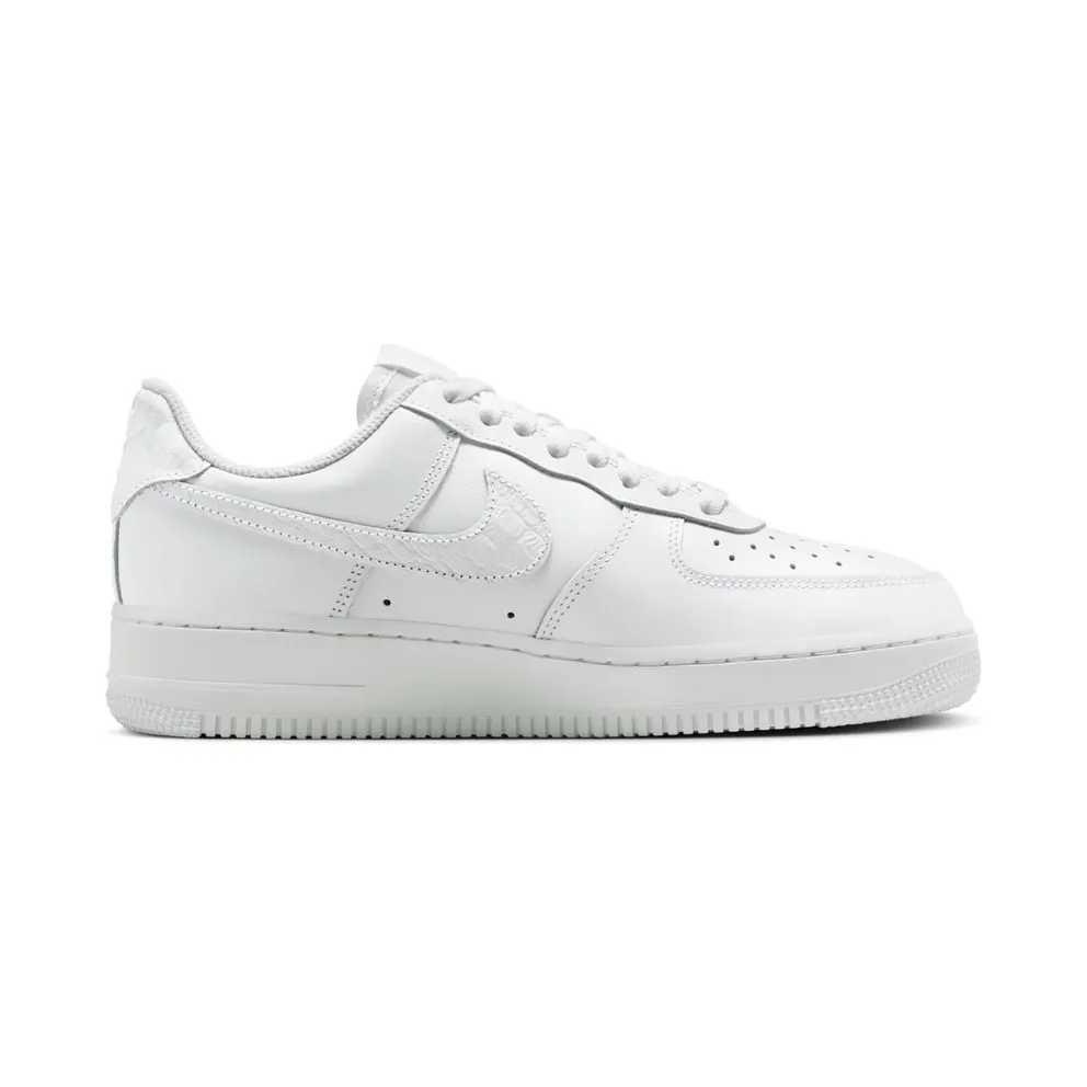 Nike Air Force 1 ’07 SE “Pebble Croc – White / Neutral Grey / White” (IO4837-100)