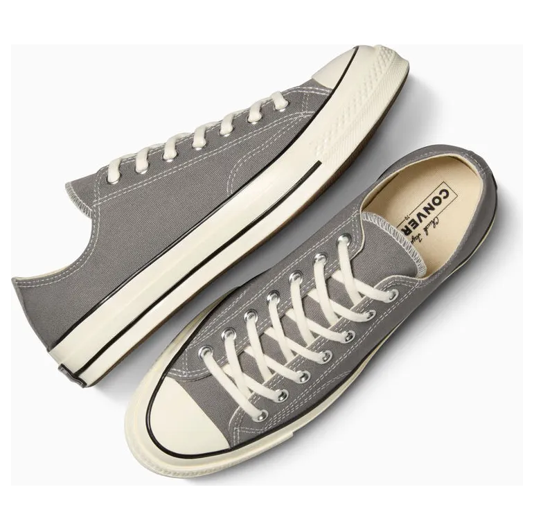 converse-chuck-taylor-all-star A05586C