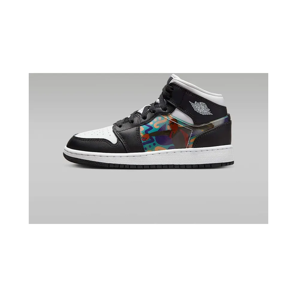 Air Jordan 1 Mid Older Kids’ Black (DR9495-001)
