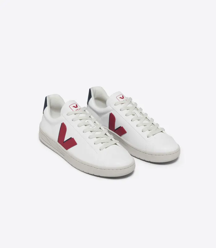 VEJA Urca CWL mit Logo-Applikation – White (UW0703508)