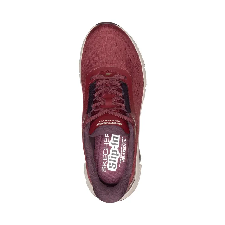 skechers-relaxed-fit 233218_BURG