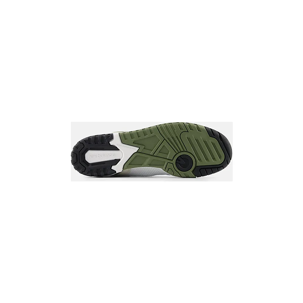 New Balance 550 “White / Dark Olivine” (BB550DOB)