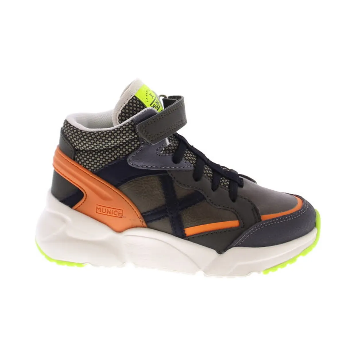 munich-sneaker 8897021