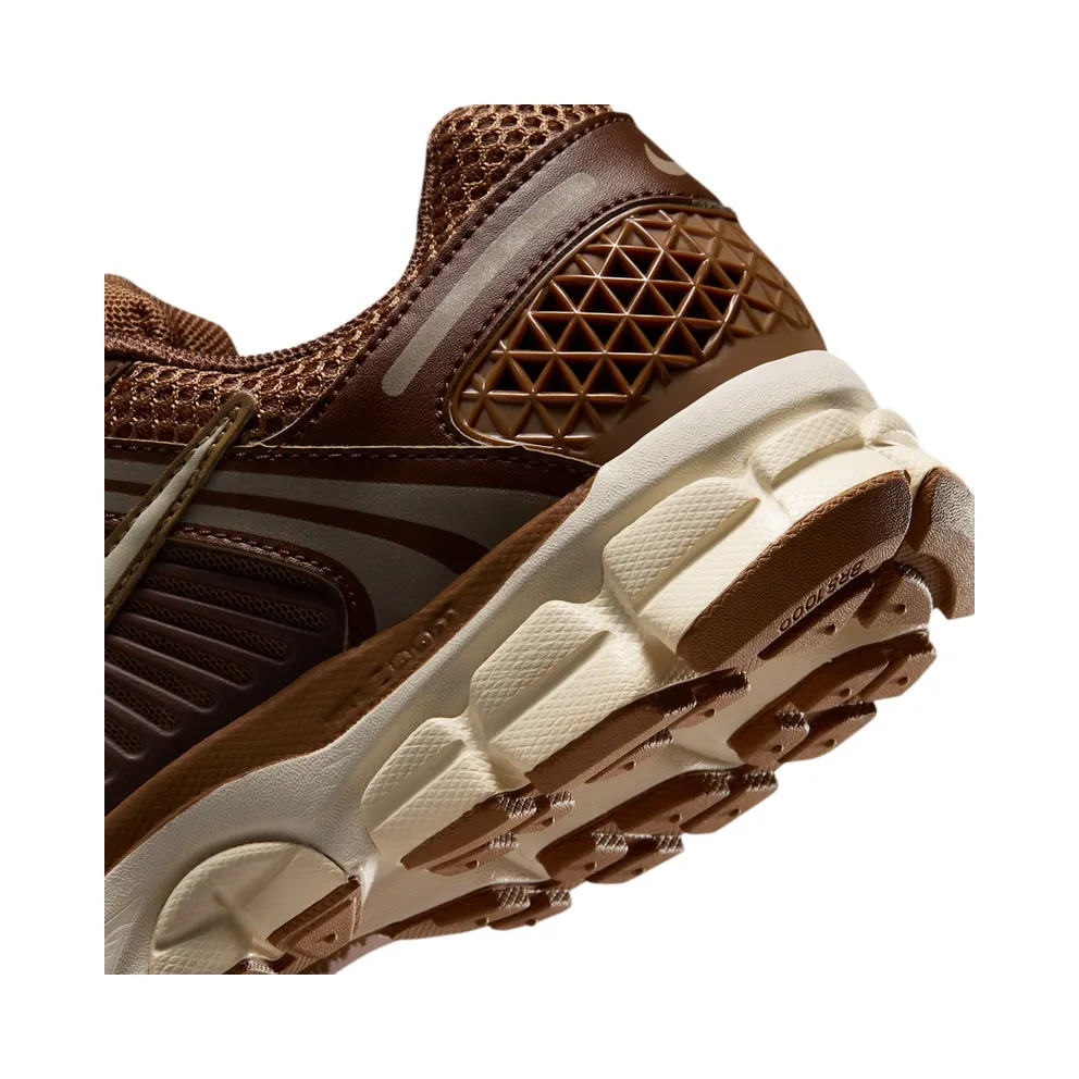 Nike Zoom Vomero 5 Womens “Cacao Wow / Light British Tan / Dark Driftwood” (FJ2028-200)