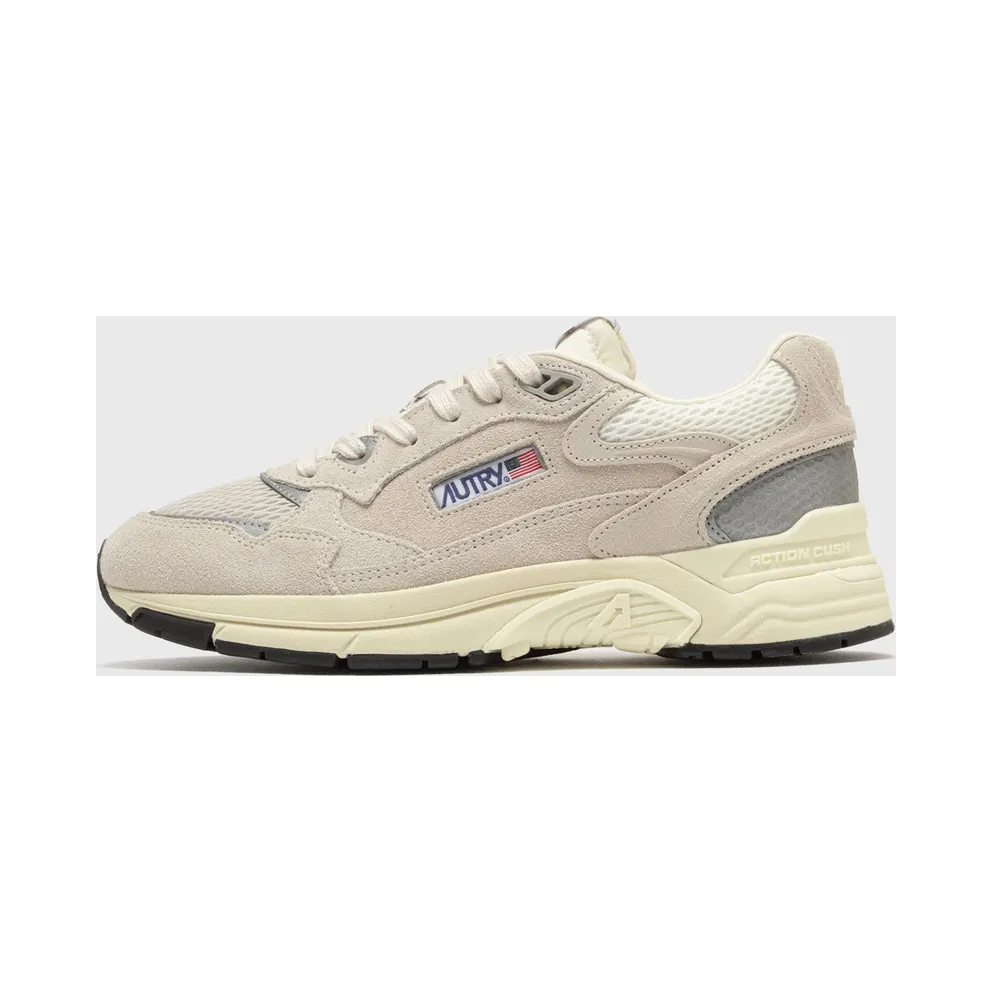 Autry Action Shoes HYPERWAY LOW WOM Beige