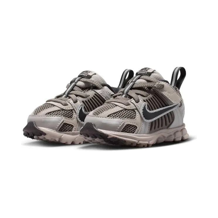 nike-vomero HF7000-010