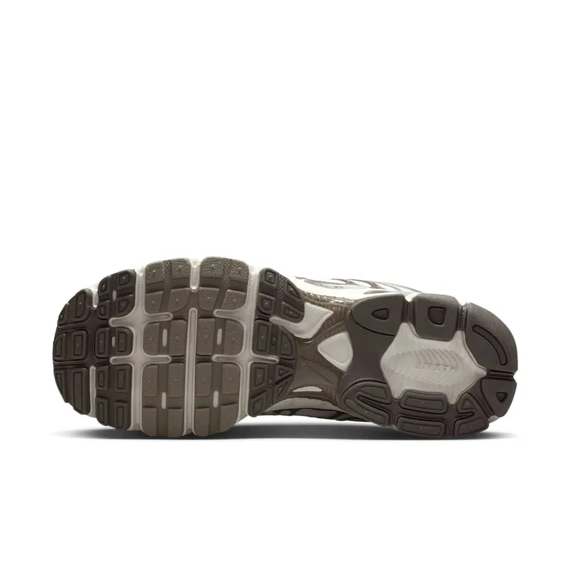 Nike Air Max Moto 2K “Phantom Silver Baroque Brown” (IO1915-030)