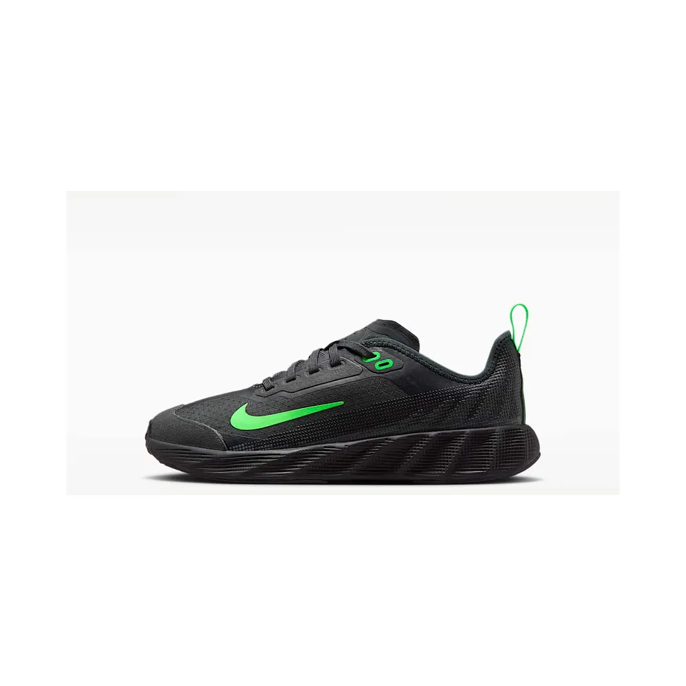 Nike Ava X “Dark Smoke Grey / Black / Smoke Grey / Green Strike” (IM5371-004)