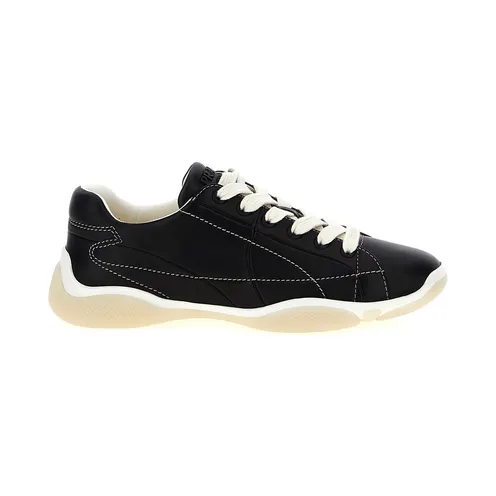 Prada “Black” (1E942NF025038F0632)