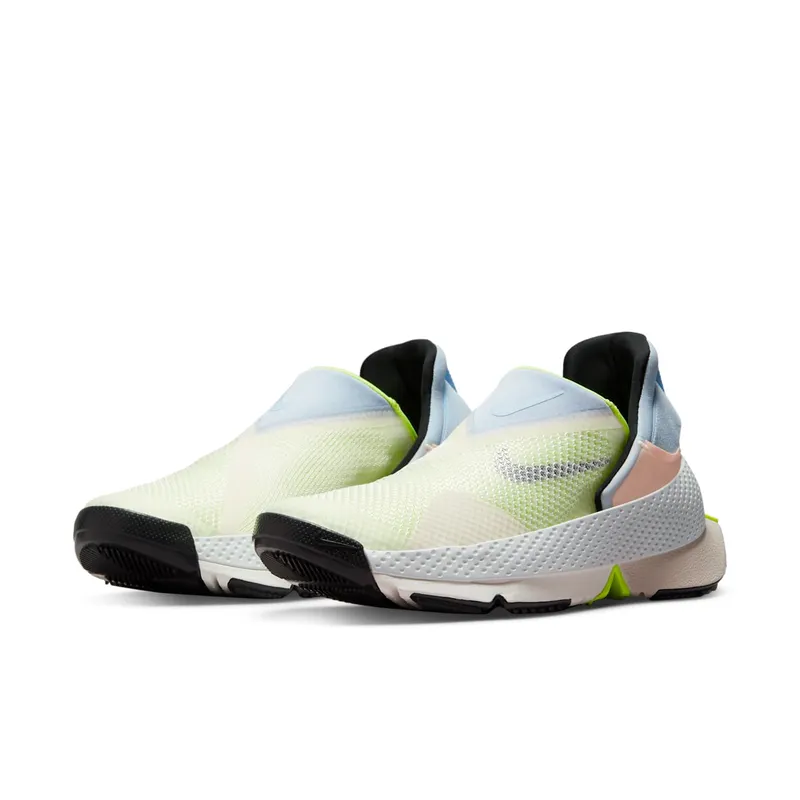Nike Go FlyEase “White/Celestine Blue/Summit White/Black” (DR5540-100)