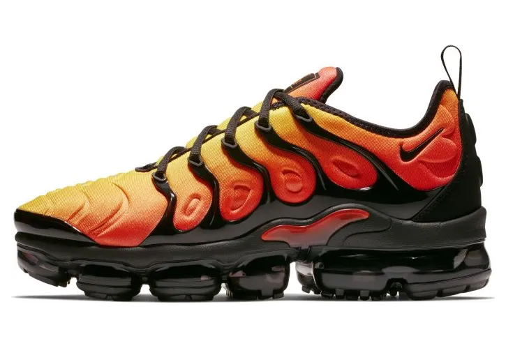 Nike VaporMax Plus Total Orange (Crimson) (924453-006)