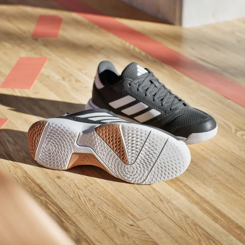 Adidas Ligra 8 Indoor Core Black / Cloud White / Cloud White (IH0526)