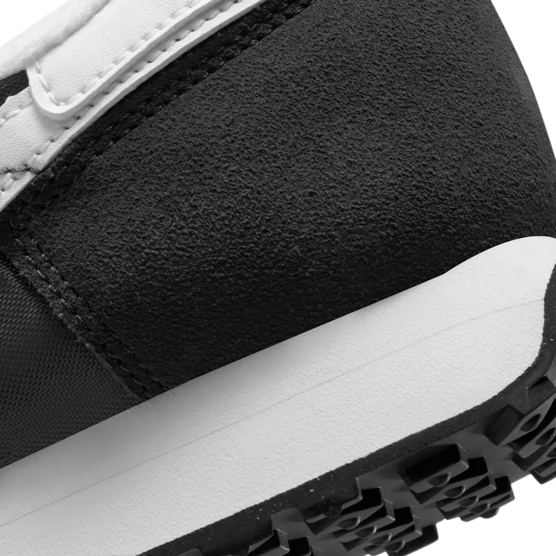 nike-challenger CW7645-002