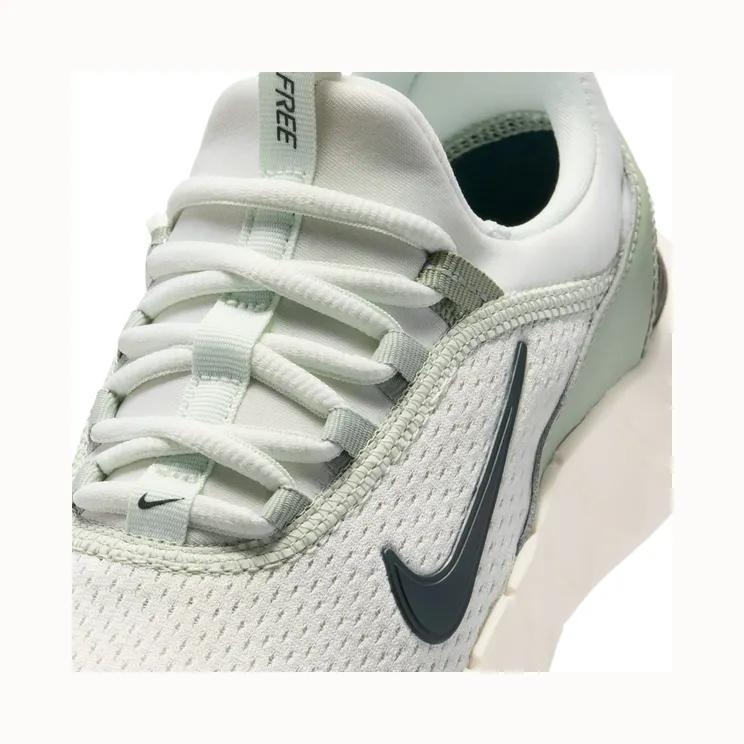 nike-free IO1642-002