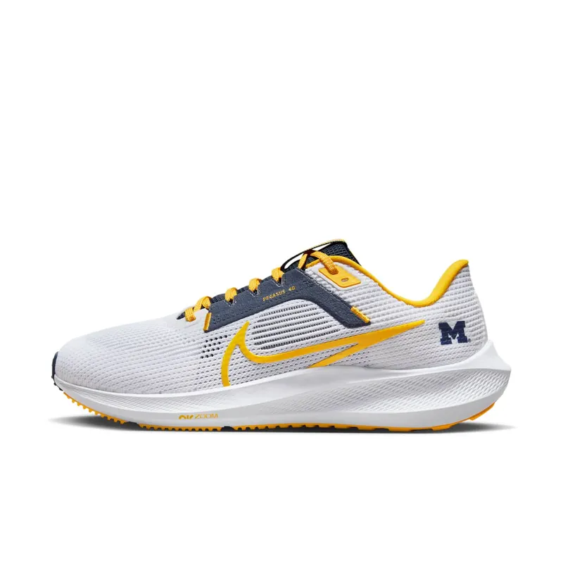 Nike Air Zoom Pegasus 40 Michigan (DZ6001-100)