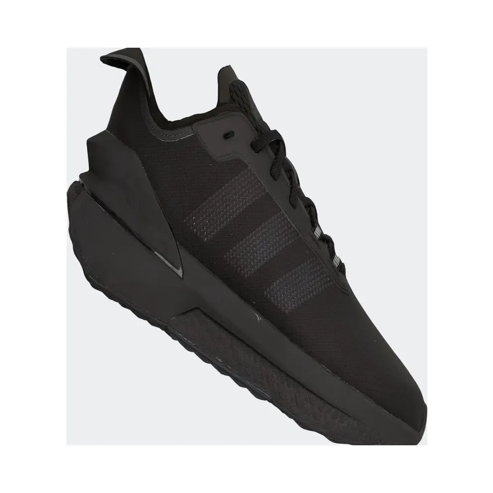 Adidas Avryn Core Black / Core Black / Carbon (HP5982)