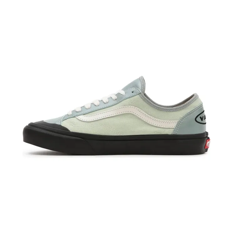 vans-style VN0A5HYRB97