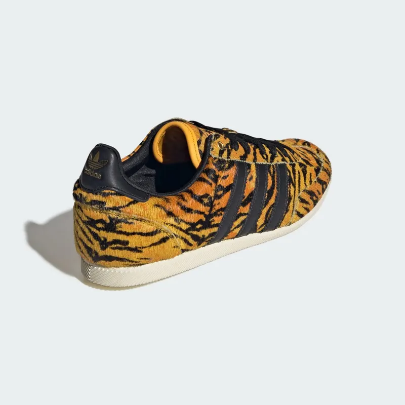 Adidas Japan “Tiger Print” (KI6545)