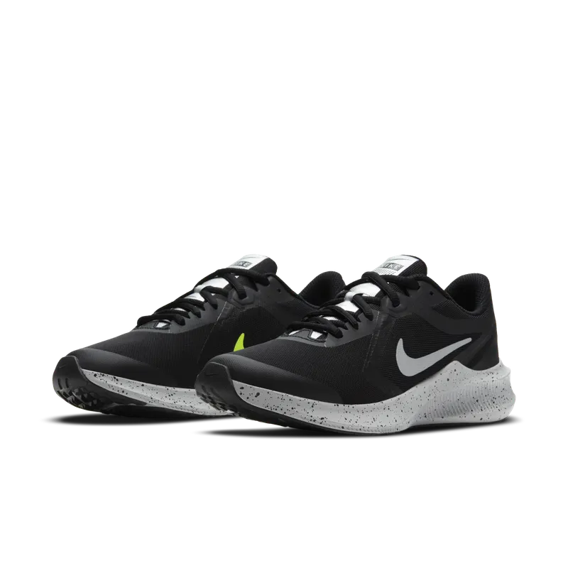 Nike Downshifter 10 VIZ Older Kids’ Running Black (CT3876-001)