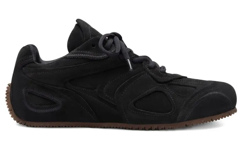 Axel Arigato Slow Runner aus Wildleder “Black” (F4159001)