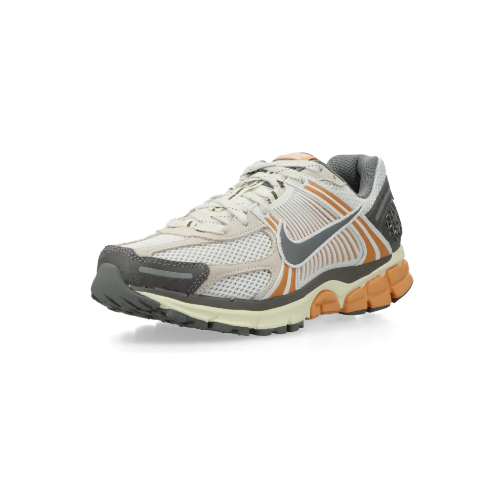 Nike Zoom Vomero 5 (phantom / flat pewter / copper moon) – IB7469-030