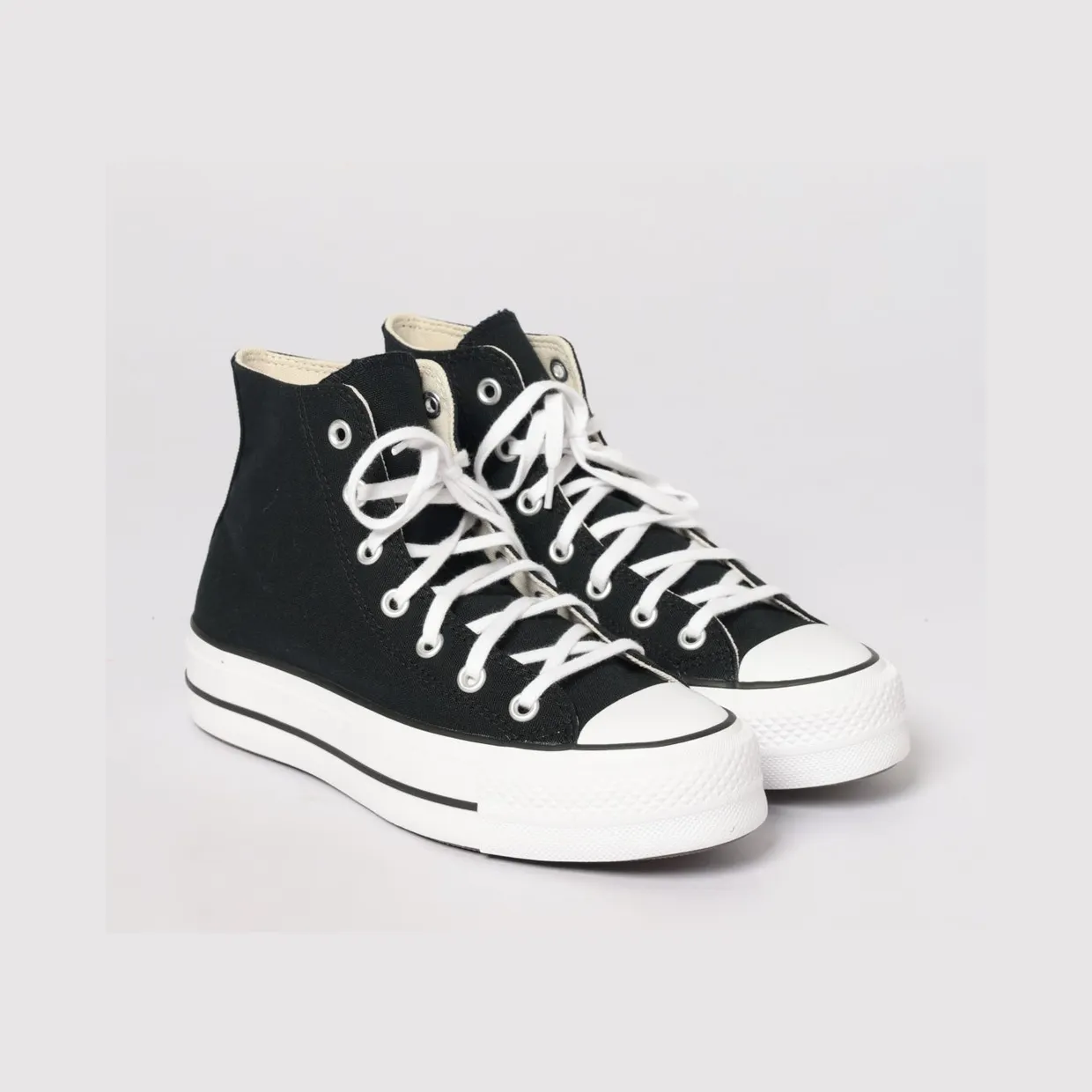converse-chuck-taylor-all-star 560845CNERO