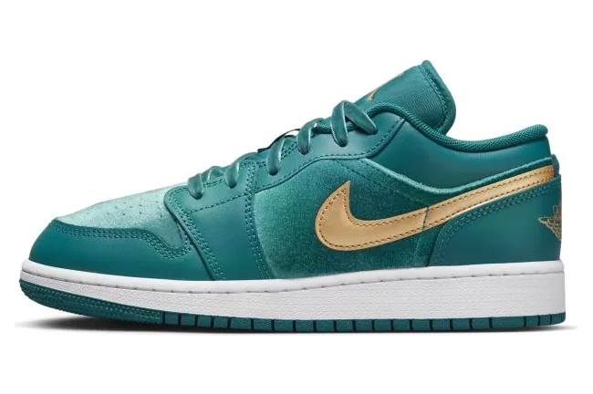 Air Jordan 1 – “Geode Teal Velvet” (FB9896-300)