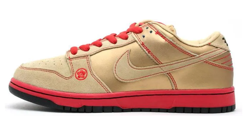 Nike Dunk Low Pro SB ‘Money Cat’ Metallic Gold/Golddust (304292-771)