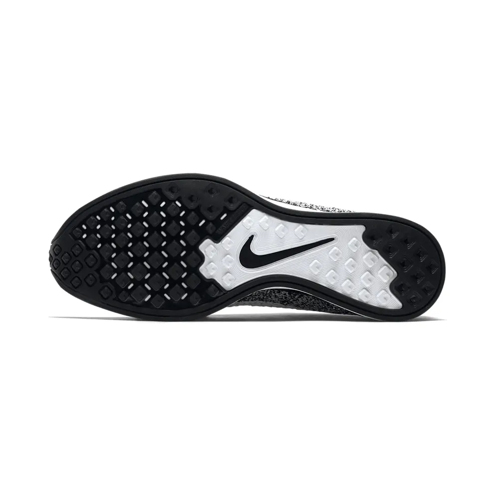 Nike Flyknit Racer Oreo 2.0 (526628-012)