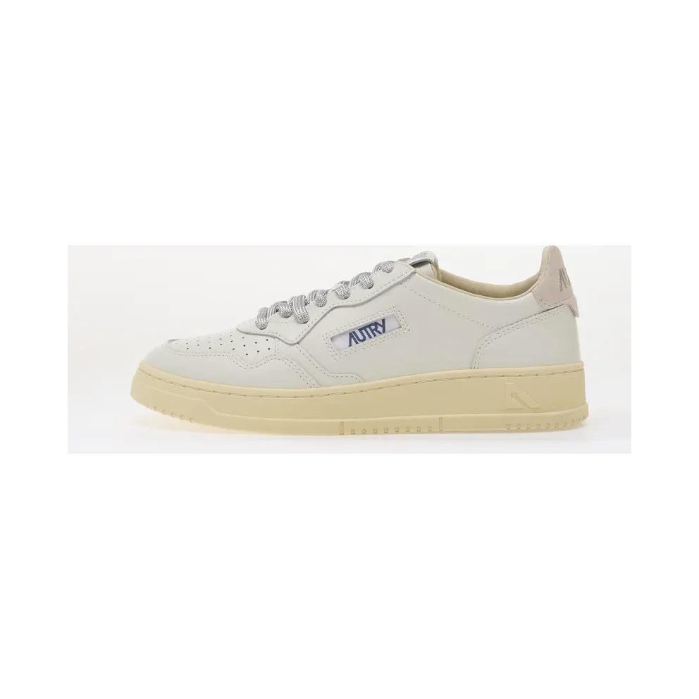 Autry – Platte Shoes – Women – Shoes – White (A1UNAULWSW03)